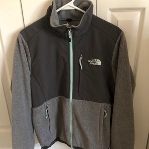 ❄️☃️Northface Women’s Jacket☃️❄️